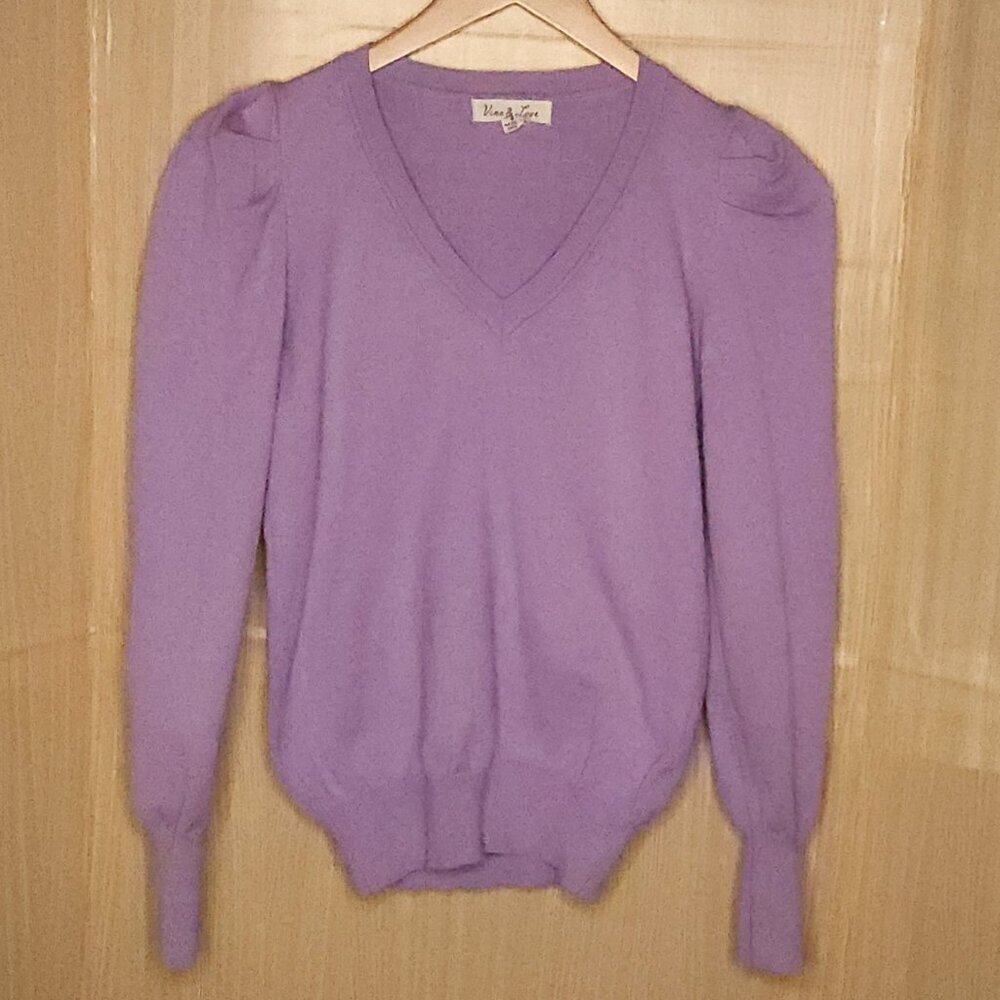 Vine & Love Light Purple V Neck Shoulder Detail Sweater Small